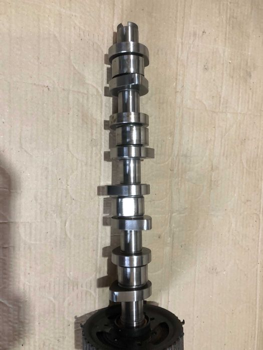 Розподільчий вал Volkswagen Passat 1.9 tdi Caddy T5 1.9 tdi