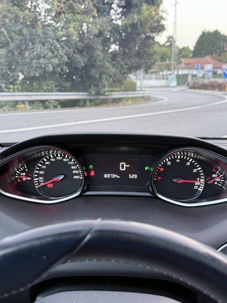 Peugeot 308 sw 1.2 puretch 131cv versao allure