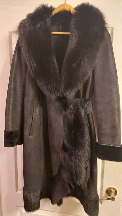 Дебленка в гарному стані .Натуральна шкіра.