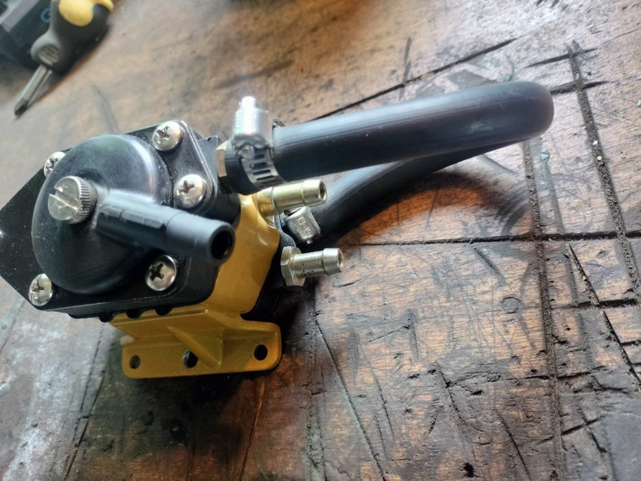 Pompa paliwa silnik zaburtowy johnson evinrude,