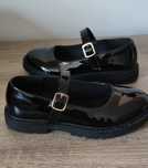 Buty, lakierkowane loafersy Reserved