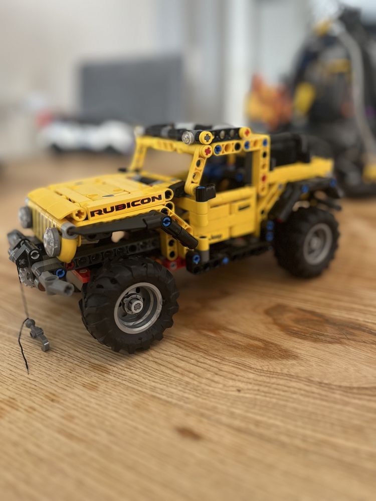 LEGO Technic Jeep Wrangler 42122