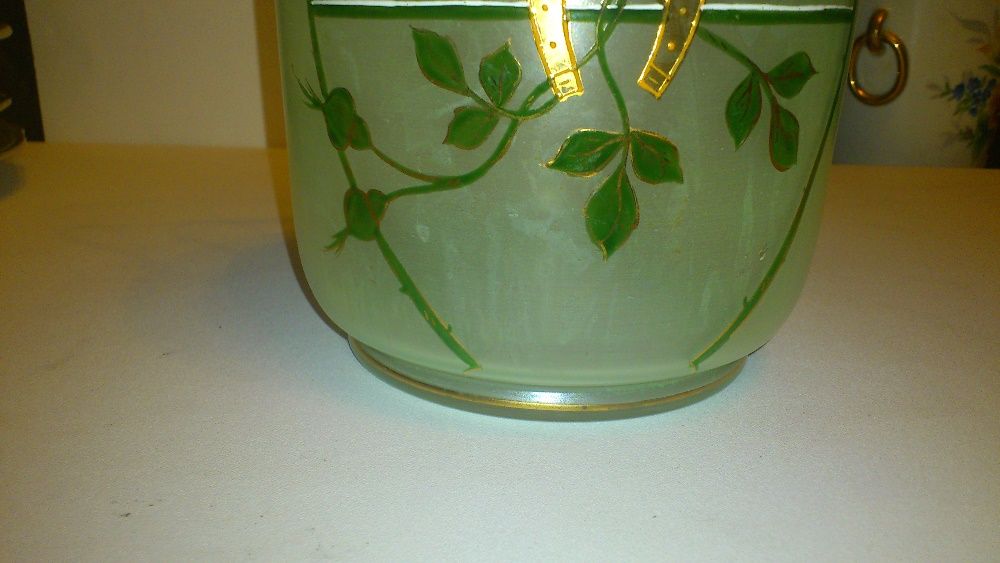 Secesyjna herbatnica iryzowane szkło malowane 1900 antyk