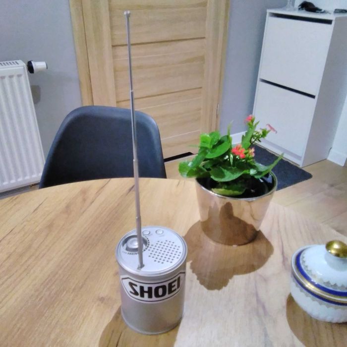 Radio przenośne puszka