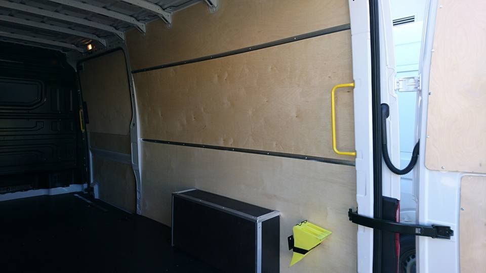 VW Crafter L4H2 obudowa auta