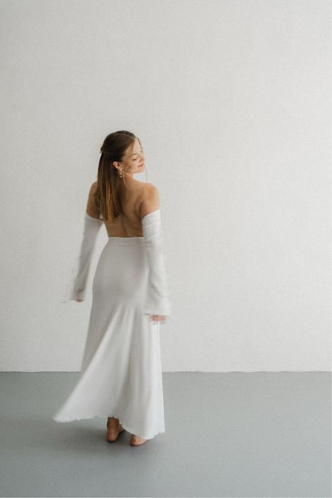 Біла довга сукня, відкрита спина, для вагітних/іотосесії