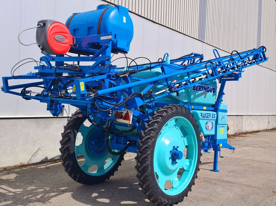 Opryskiwacz Berthoud 3200L 21m