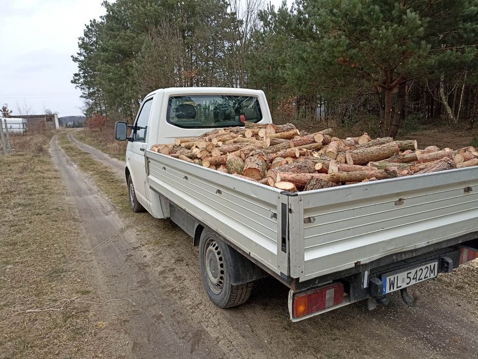 Drewno opałowe Kominkowe dąb, brzoza oraz drewno sosnowe.
