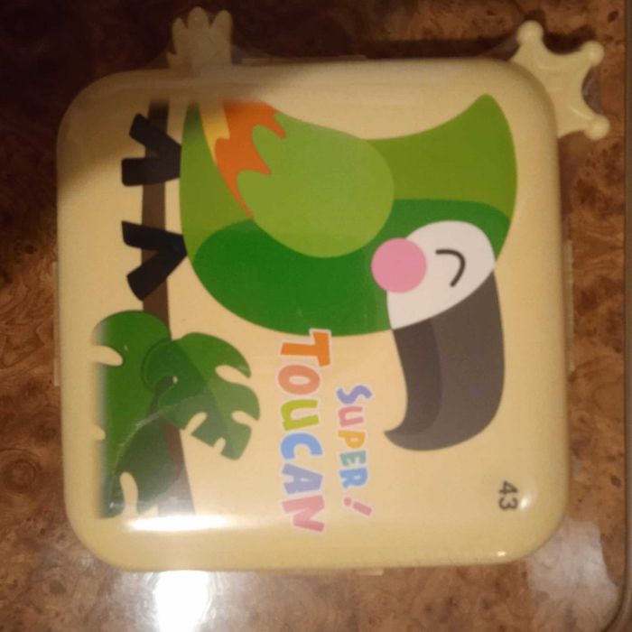 Lunchbox nowy w folii Homla