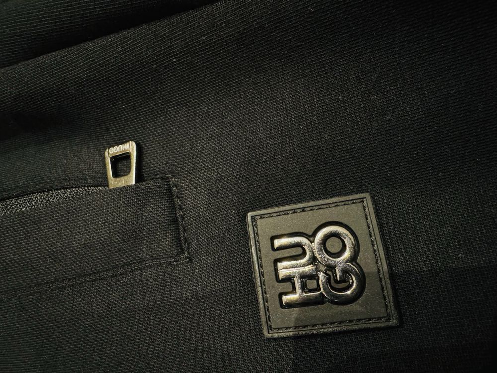 Hugo Boss spodnie dresowe