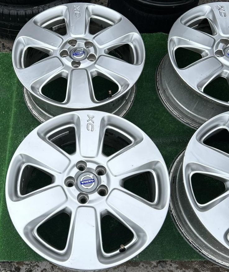 Дисик Volvo Ford 5:108r18 комплект оригінал склад б/у титани супер