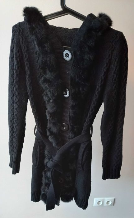 Sweter długi z kapturem