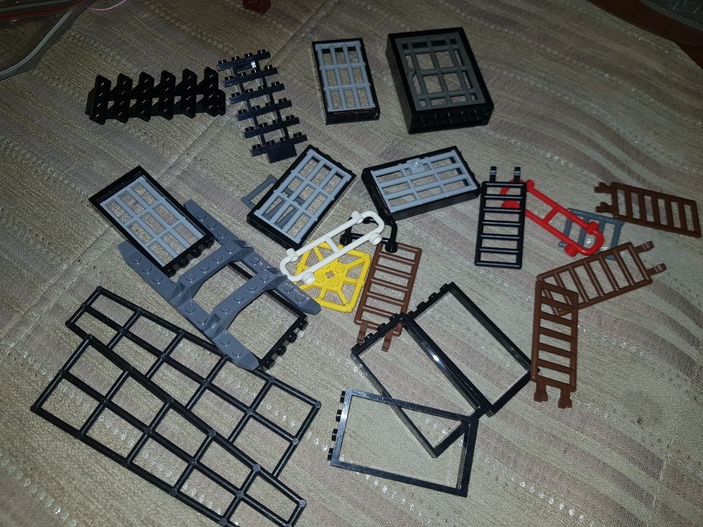 Детали Lego (сity, pirates)