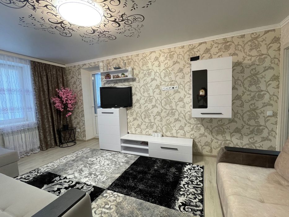 Новинка сезону. Заходь і живи