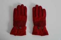 Czerwone rękawiczki