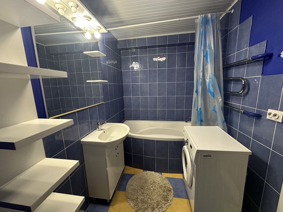 Аренда 3к квартиры на ул. Анны Ахматовой 5