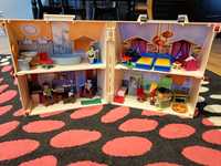 Domek Playmobile z mebelkami i ludzikami