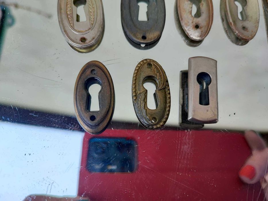 Stary szyld,do mebel,komoda,osłona klucza,cena za 1 sztukę