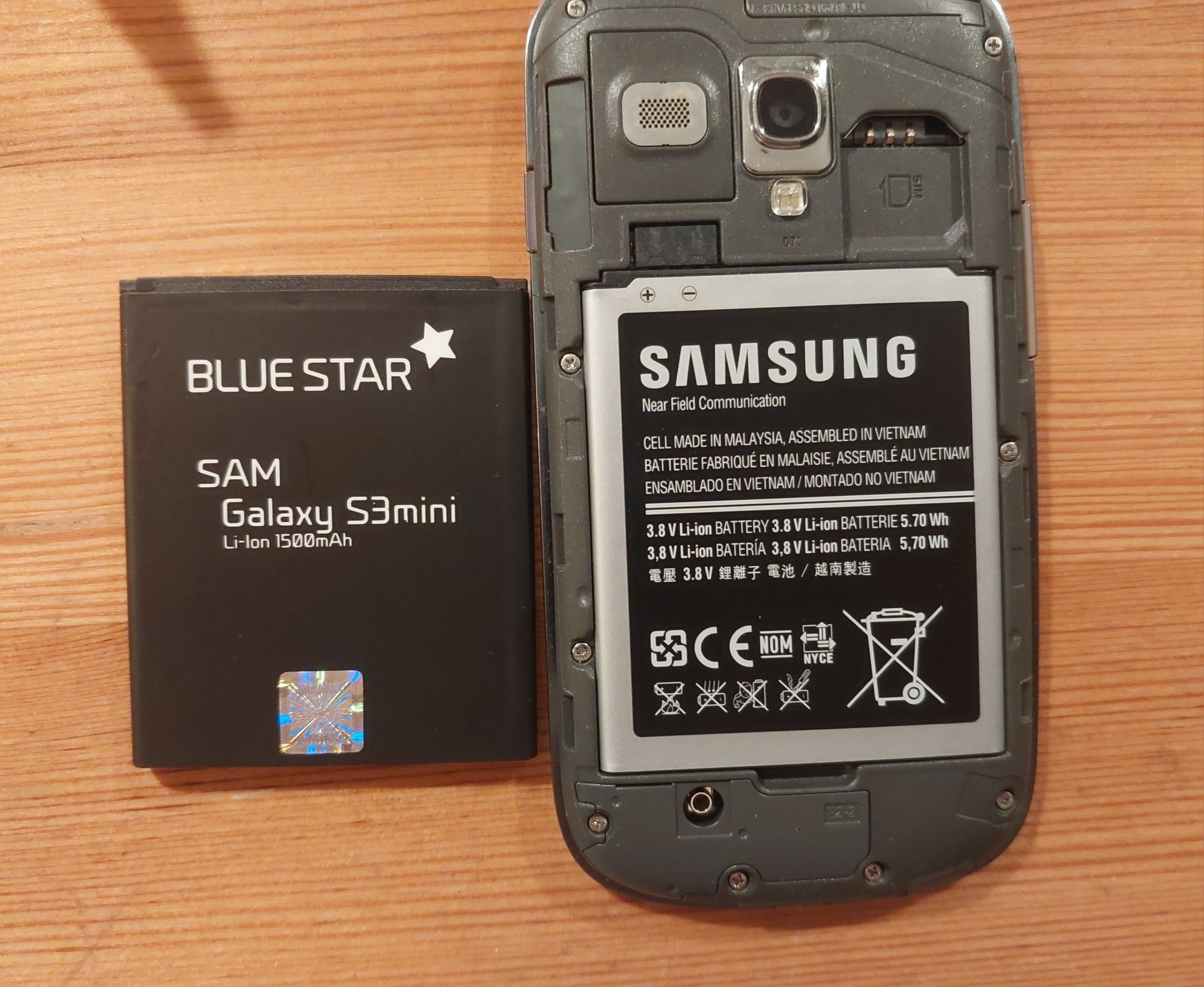 Samsung S3 mini srebrny