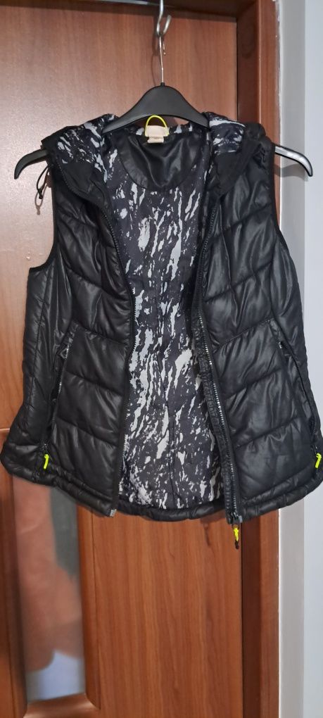 Kamizelka bezrekawnik H&M krotka czarna blyszczaca XS