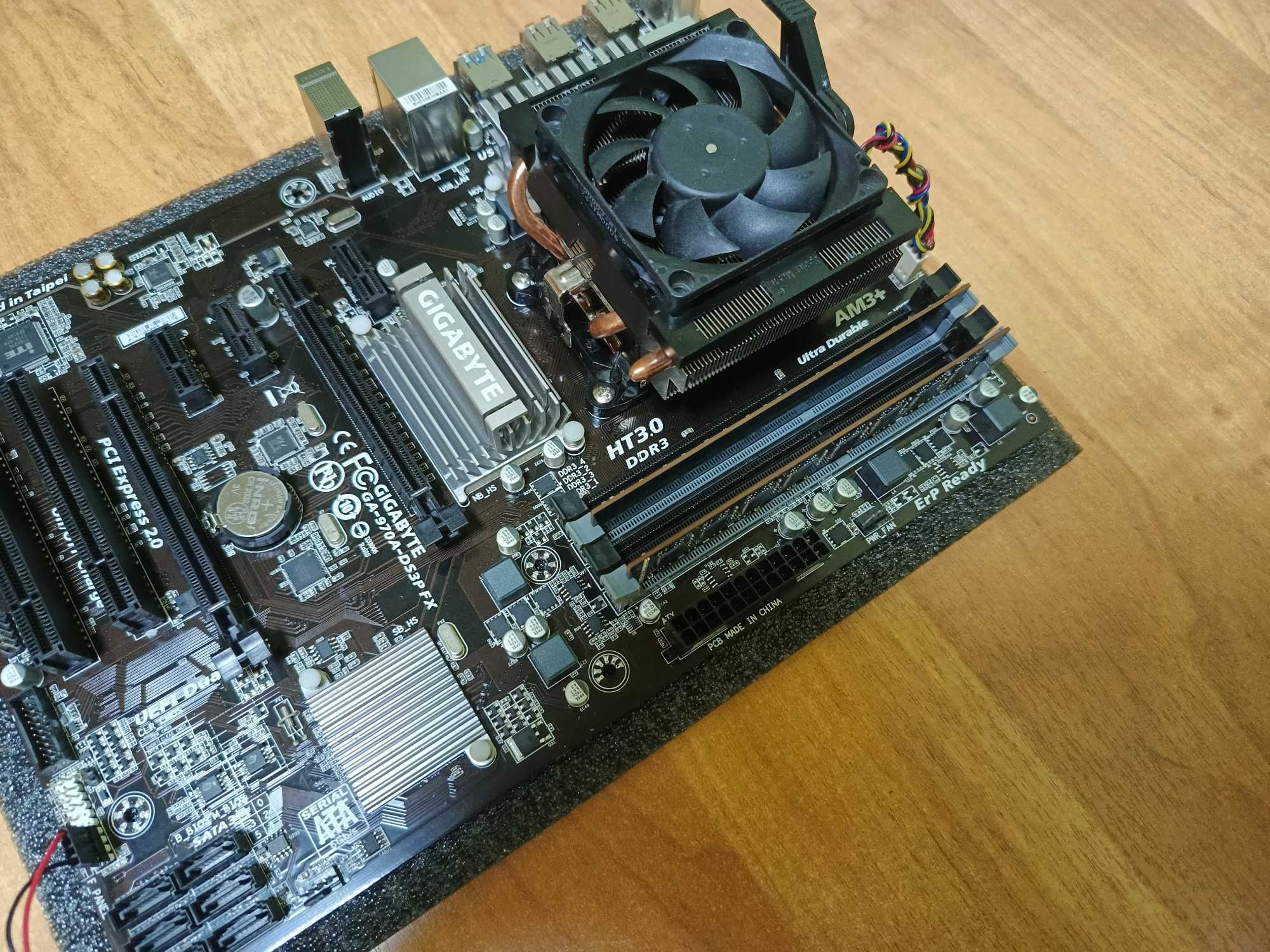 Комплект AMD/sAM3+/FX-6350/Gigabyte GA-970A-DS3P FX/8Gb DDR3 SK Hynix