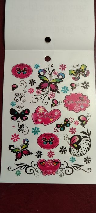 Zestaw zmywalnych tatuaży