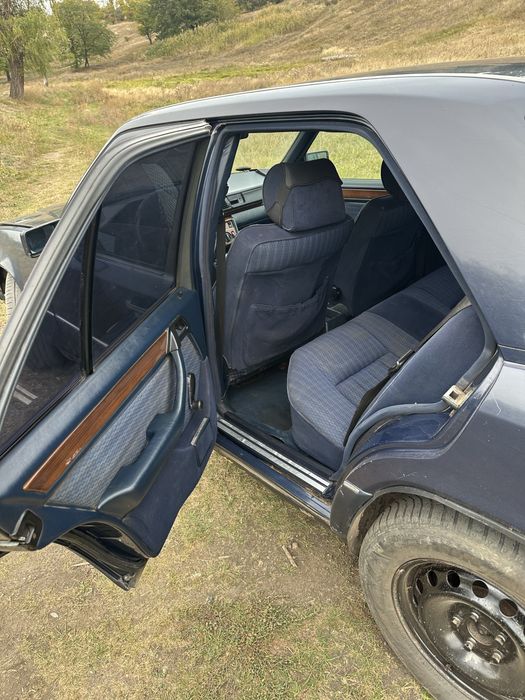 Продам Mercedes 230 АКПП газ бензин