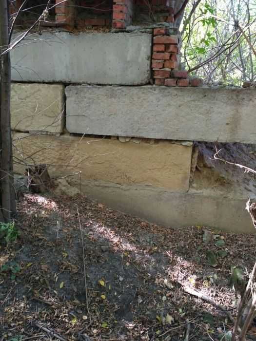 Бой кирпича Дорога из боя кирпича КРАСНЫЙ Белый кирпич огнеупорний