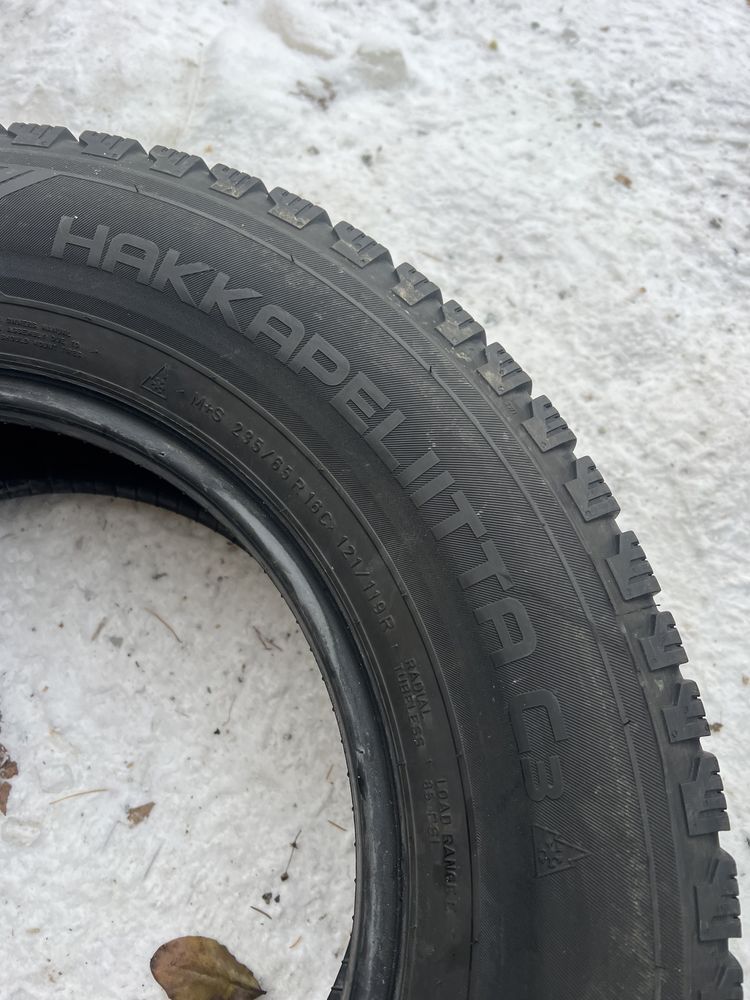 235/65/16C Nokian hakkkapeliitta C3