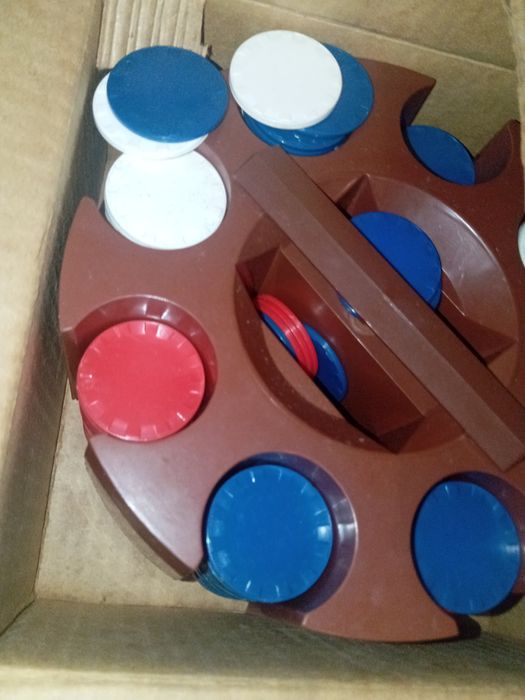 Brinquedo jogo em caixa