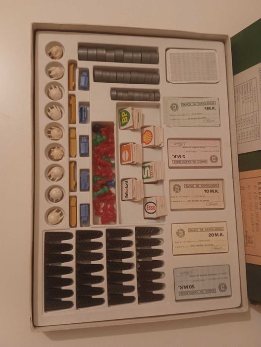 Antigos Jogos de Tabuleiro * Petróleo e Bolsa * Karto *Década de 70