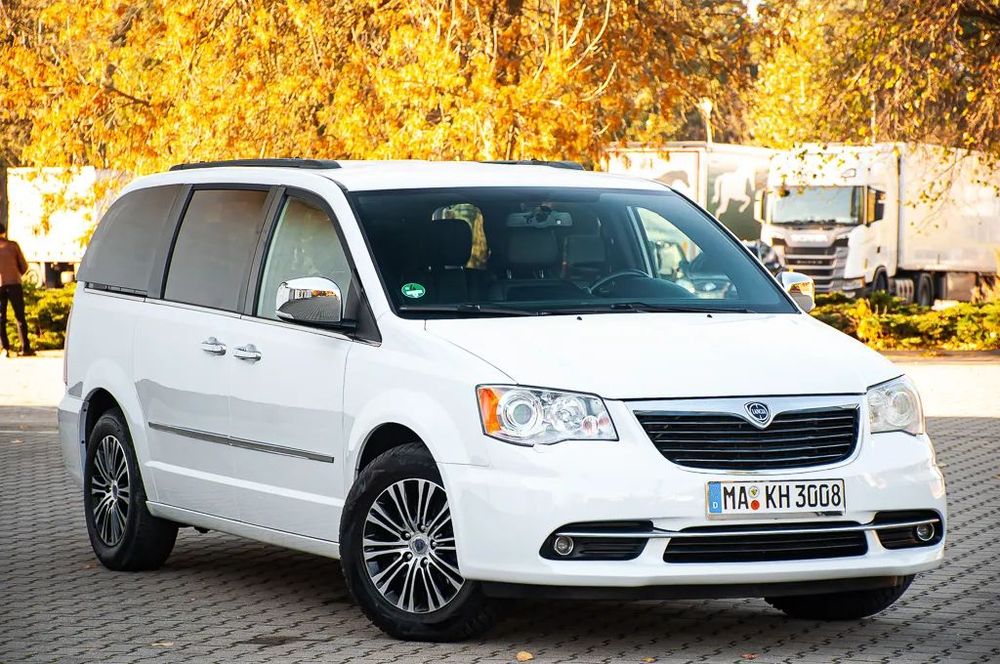 Lancia Voyager 2.8CRD*178KM*Nawi*Kamera*Xenon*PółSkóry*Full Opcja