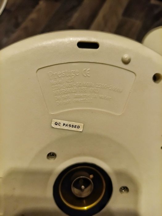 Стильний електричний чайник Prestige моделі 428 б/в