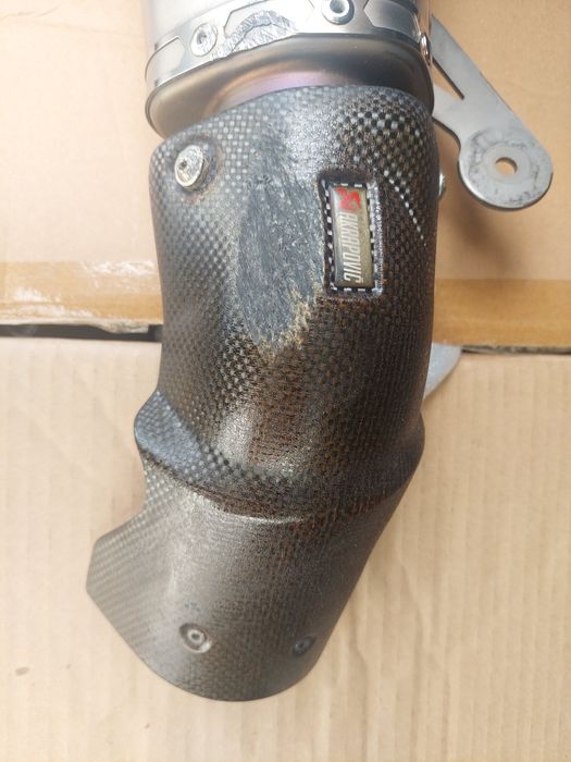 BMW S1000RR OEM Akrapovic escape