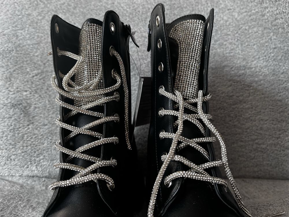 Buty botki workery zdobione cyrkonie 37