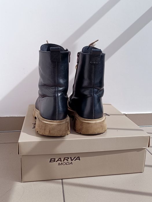 Жіночі зимові шкіряні чорні черевички 39 розмір