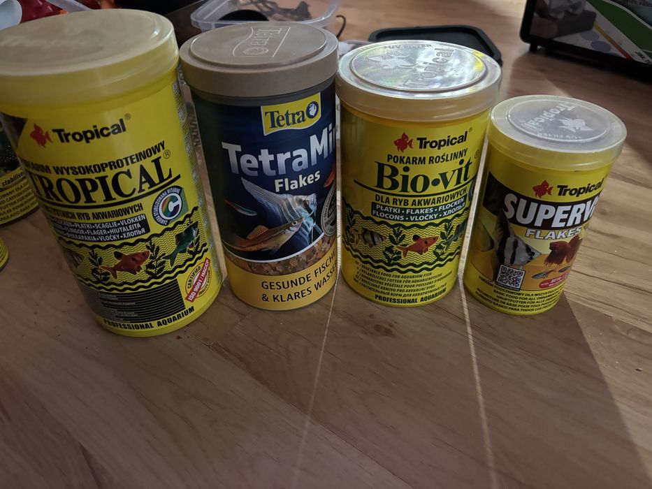 Pokarmy dla ryb akwarium