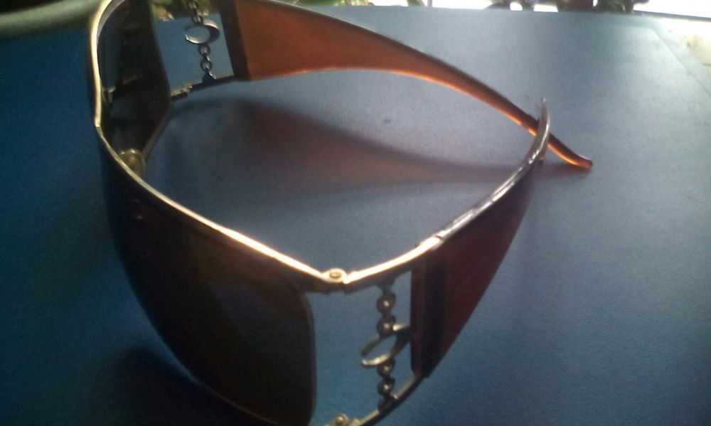 Новые солнцезащитные очки