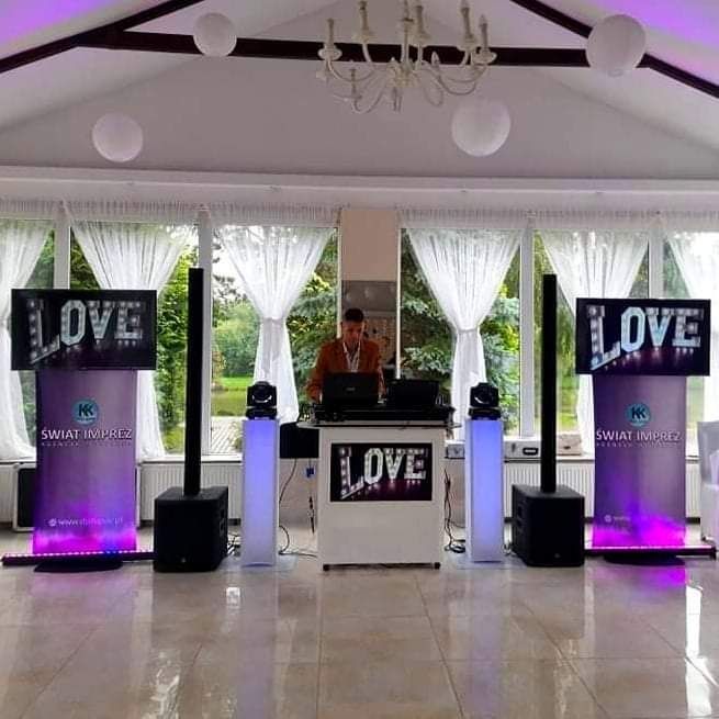 DJ na wesele muzyka na wesele wodzirej na wesele konkursy karaoke