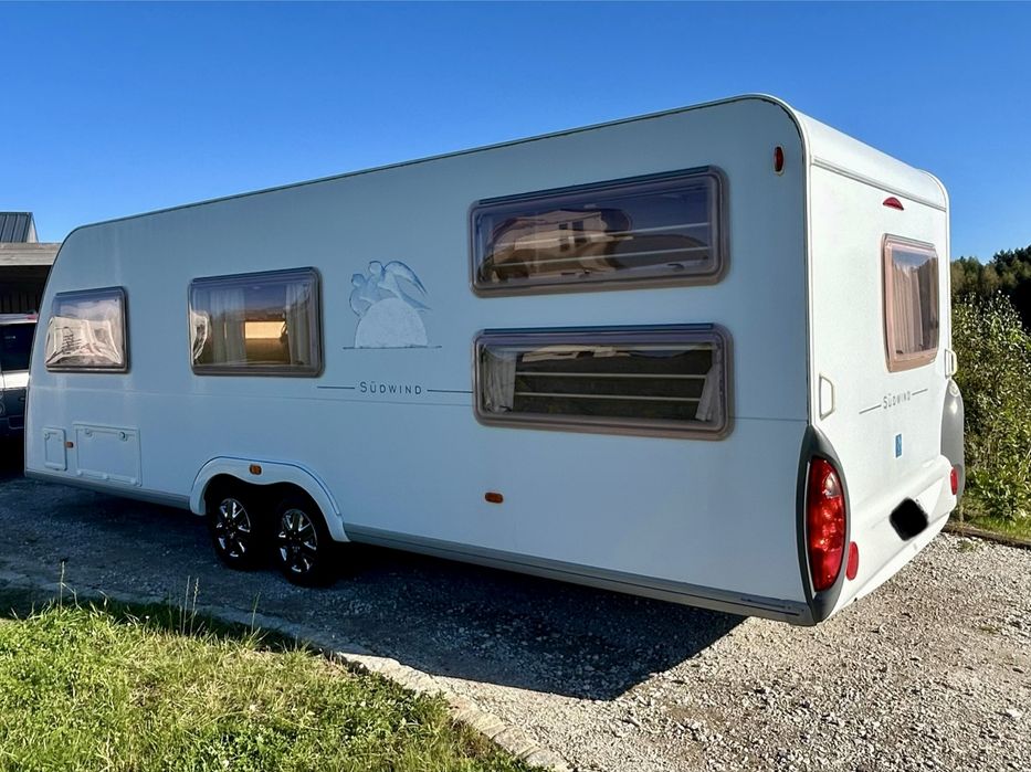 Knaus 650, 2006 r, piętrowe łóżka