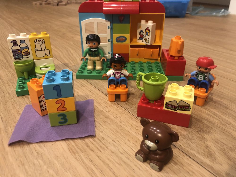 Lego duplo przedszkole 10833