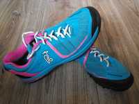 Buty KOOKABURRA 40/41 26.5 cm stan BDB sportowe niebieskie