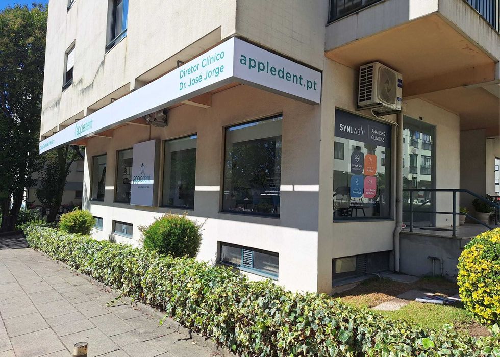 Espaço comercial em rua Bernardim Ribeiro, 134 i