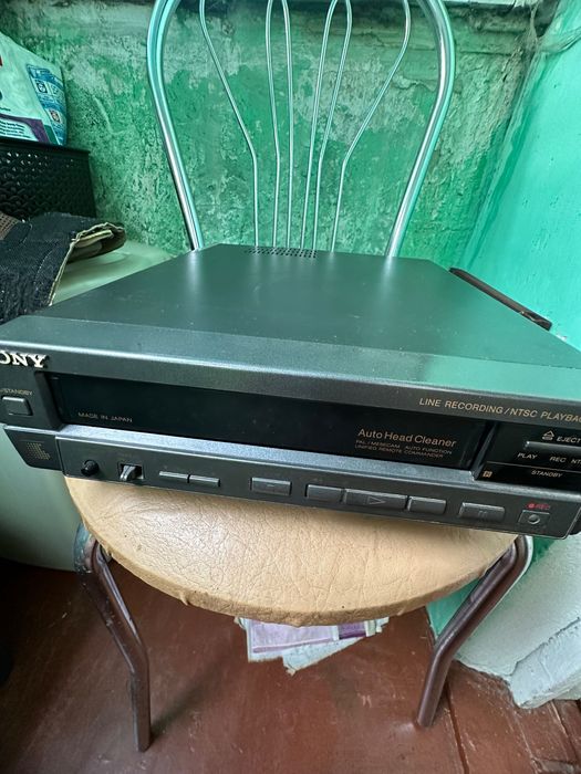 Продам відеоплеєр