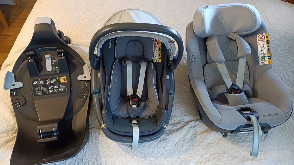Zestaw fotelików maxi Cosi coral 360 i Pearl 360 pro, baza obrotowa