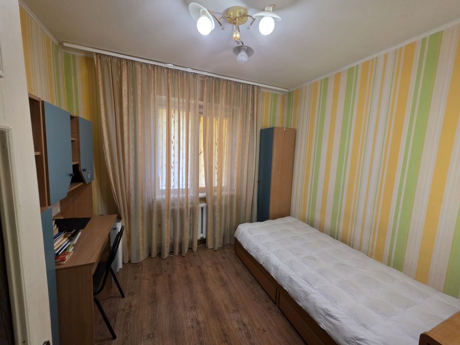 4 комнатная ул. Украинская, 2 на пересечении с Свято-Николаевской