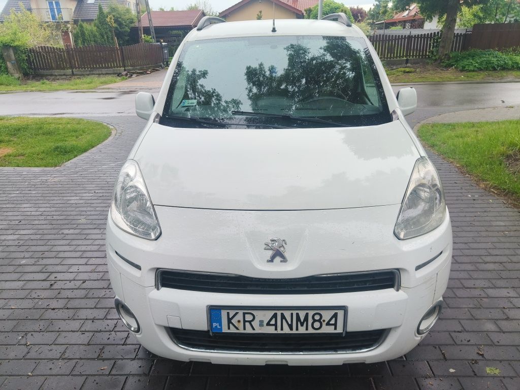 Peugeot Partner 2016r 1.6 Diesel Klima 5 Osób Stan BDB