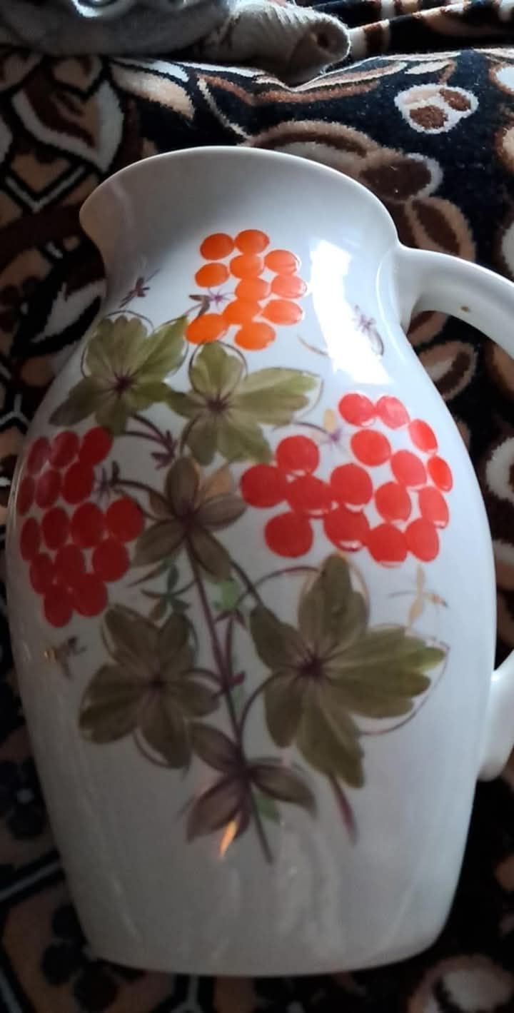 Кувшин, глечик (для напоїв)