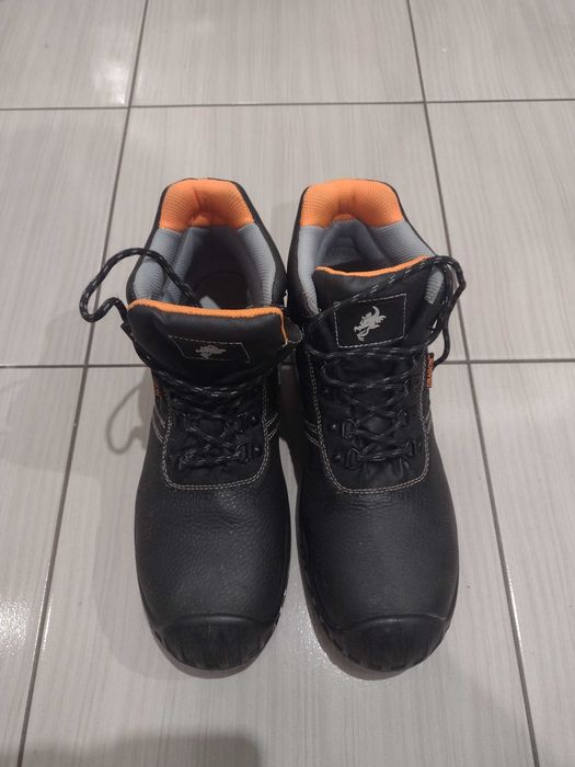 Buty robocze męskie.