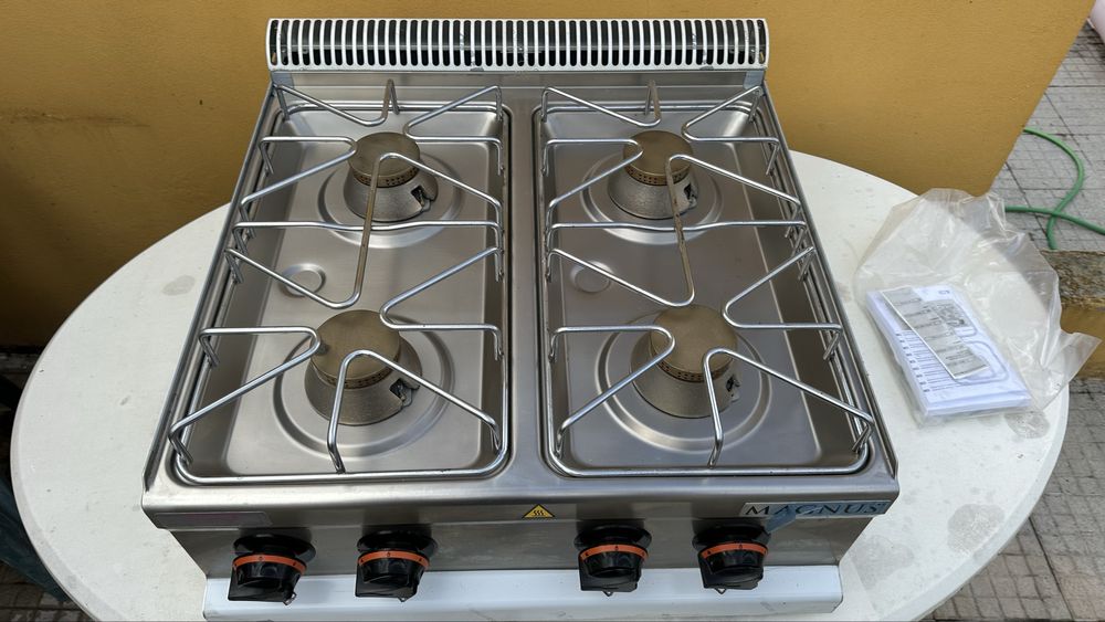 Fogão Industrial MAGNUS 4 Bicos – NOVO em Aço Inox